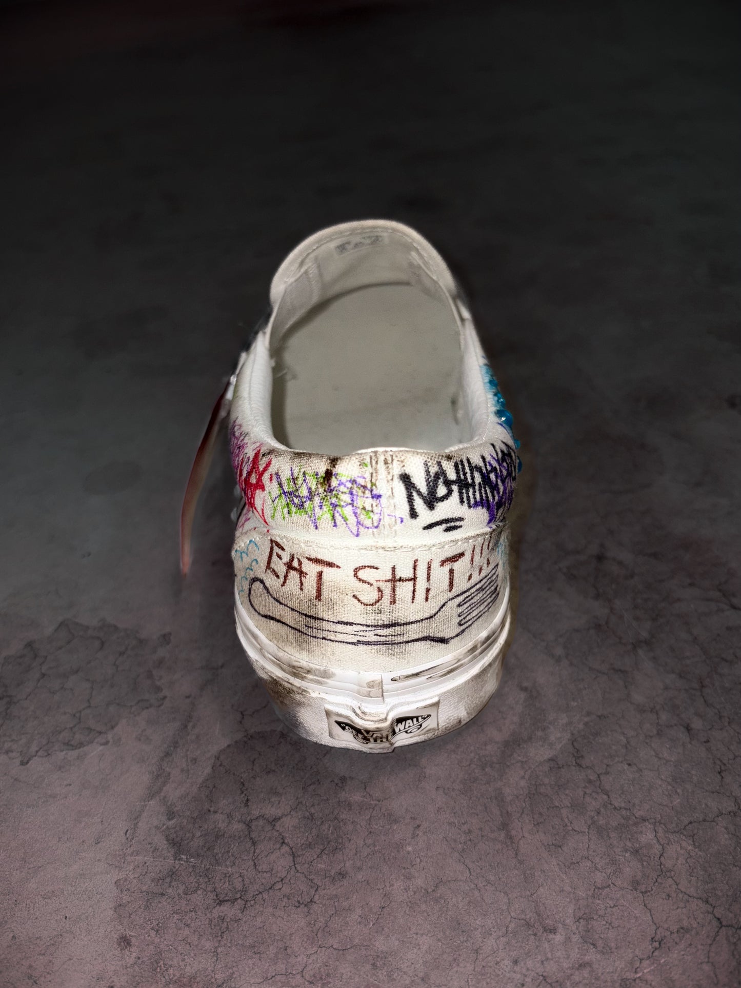 ART JUNKIE SLIP ON VANS